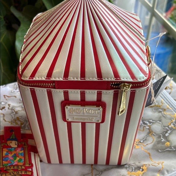 NEW Rare Set Harry Potty Loungefly Bertie Botts Jelly Bean Bag & Card Holder - Picture 9 of 11